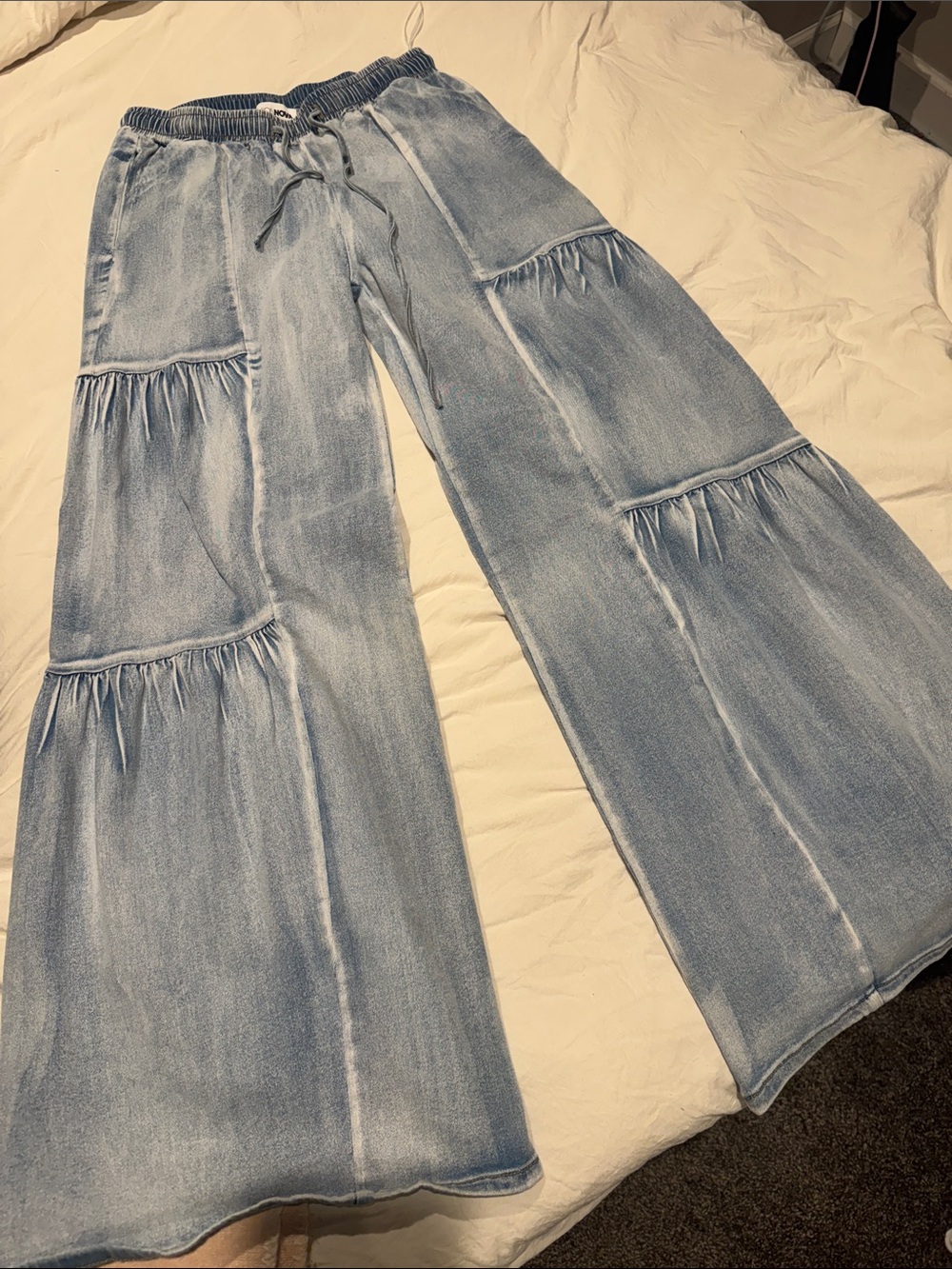 Fashion Nova Light Blue Tiered Wide-Leg Jeans - Picture 2 of 3